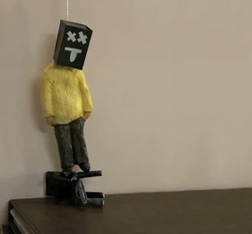 Solan: A 13-year-old girl committed suicide by hanging herself from a ceiling fan. She was a class 6 student.